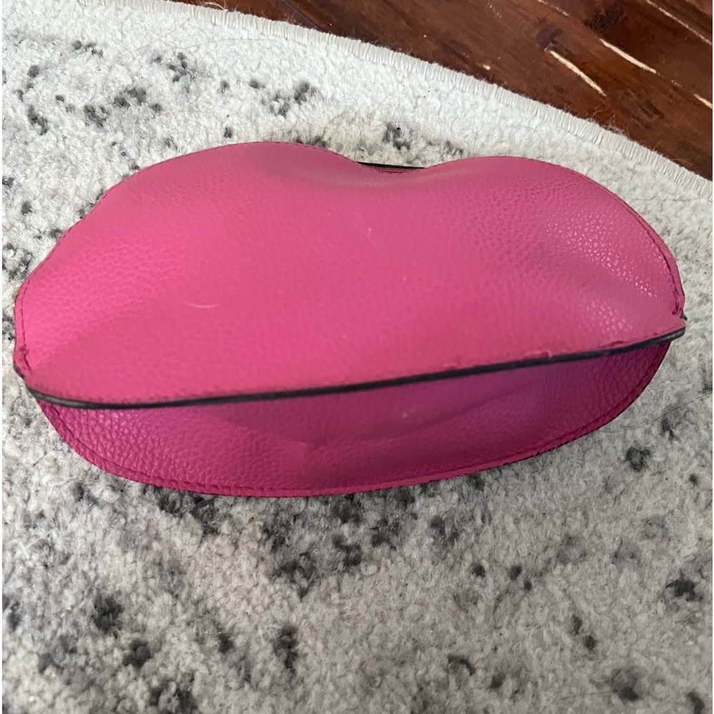 Hot pink cosmetic bag very good quality, thick material-new no tags